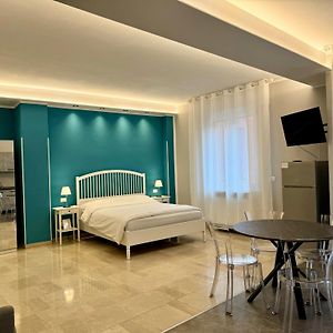 Studio con letto king size